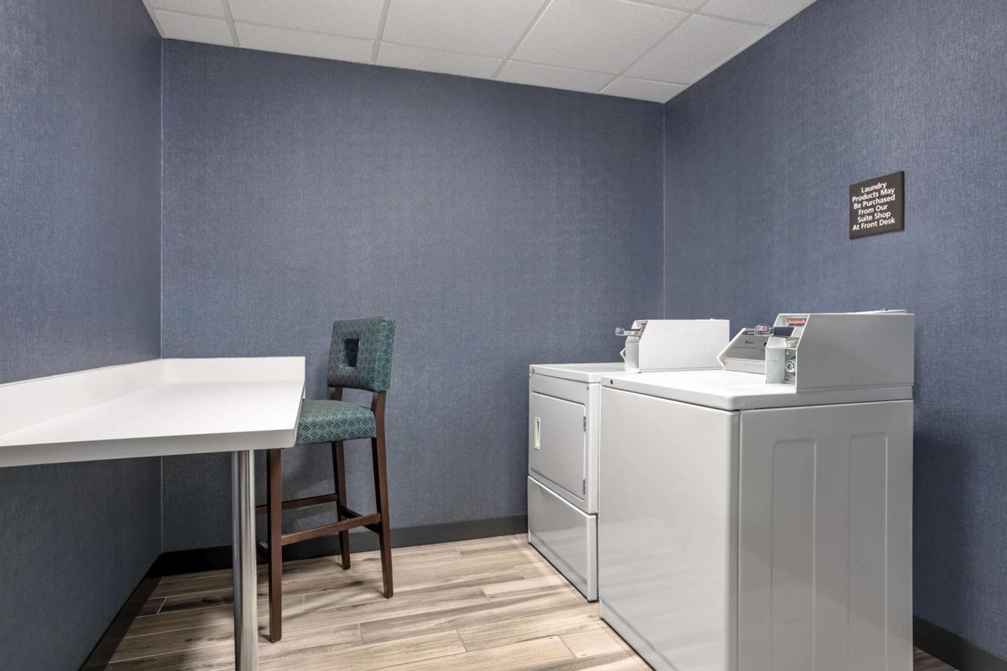 Hampton Inn & Suites Muncie Eksteriør billede