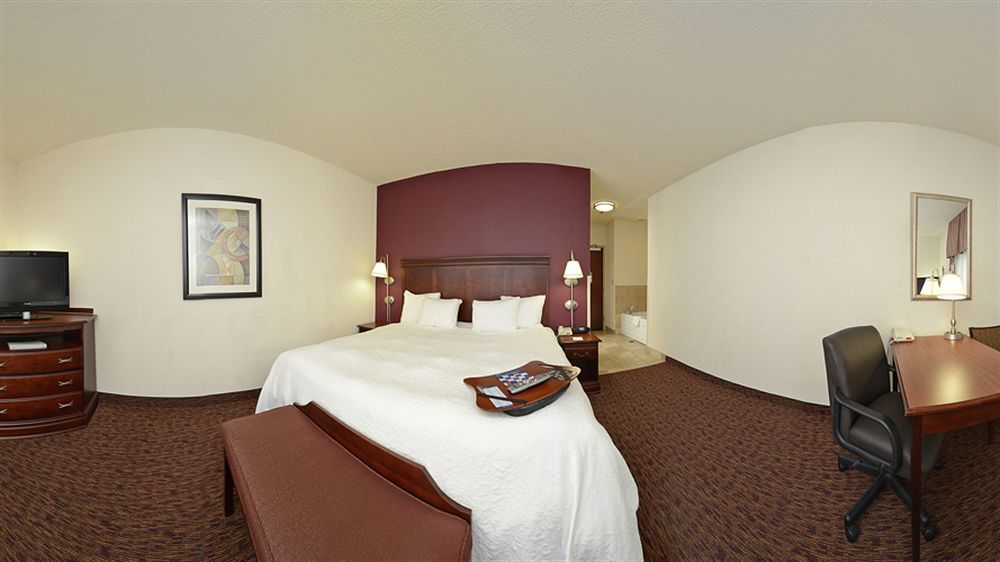 Hampton Inn & Suites Muncie Eksteriør billede